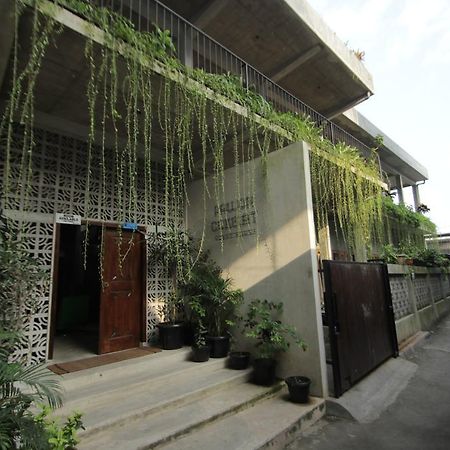 Pawon Cokelat Guesthouse Джокякарта Екстериор снимка