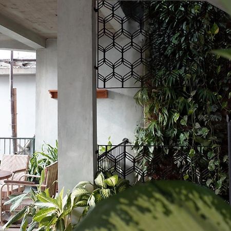 Pawon Cokelat Guesthouse Джокякарта Екстериор снимка
