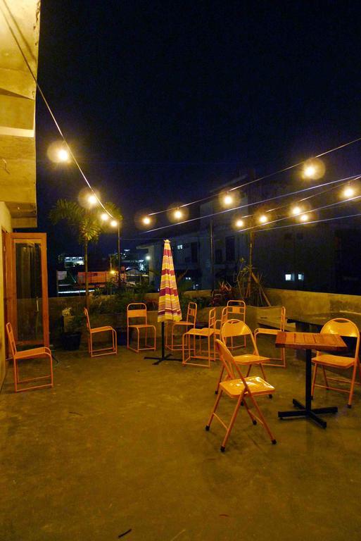 Pawon Cokelat Guesthouse Джокякарта Екстериор снимка