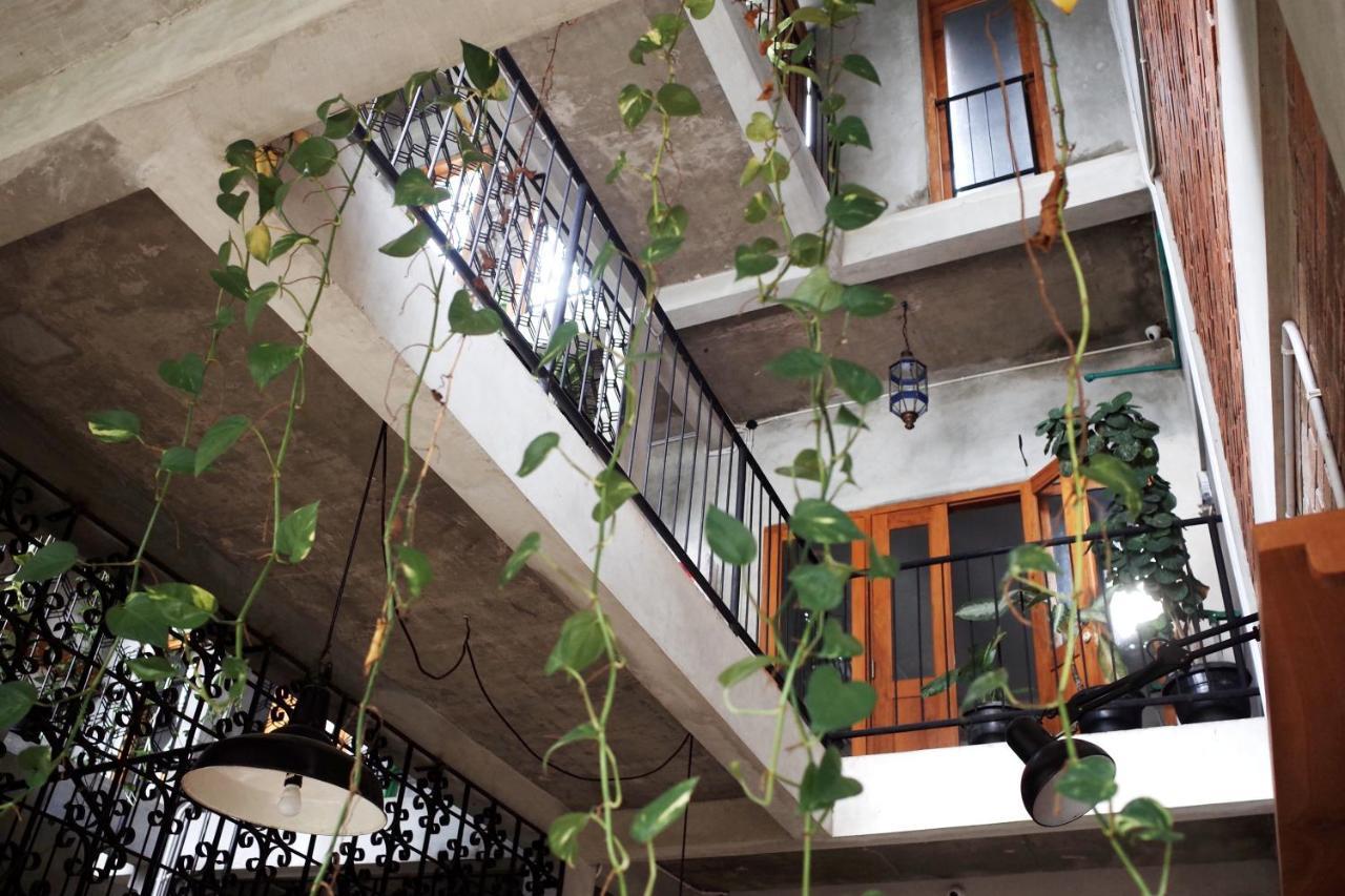 Pawon Cokelat Guesthouse Джокякарта Екстериор снимка